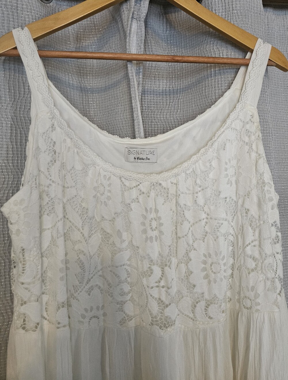 Signature by Robbie Bee Ivory Lace Tiered Midi Dress - Picture 5 of 13